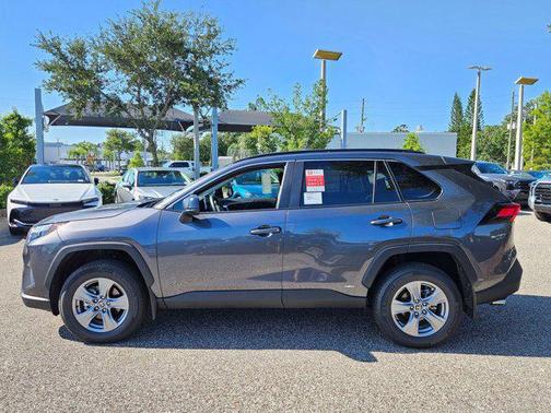 2025 Toyota RAV4 Hybrid LE