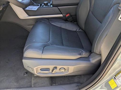 2026 Toyota Tundra Hybrid Platinum