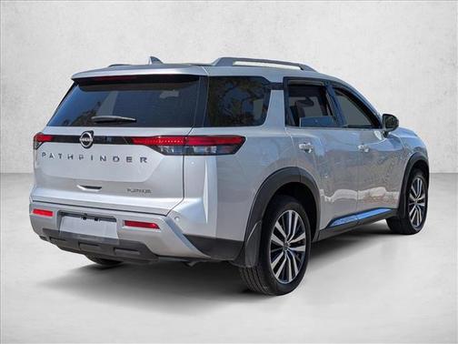 2022 Nissan Pathfinder Platinum 2WD