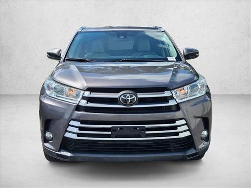 Celestial Silver Met 2019 Toyota Highlander XLE
