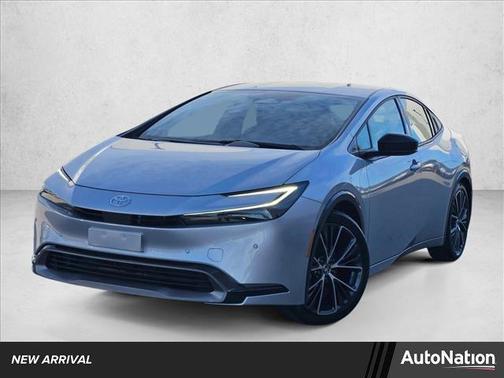 2025 Toyota Prius XLE