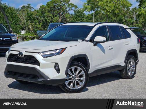 2022 Toyota RAV4 XLE Premium