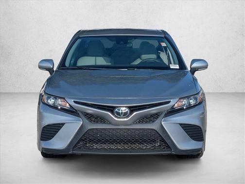Celestial Silver Metallic 2020 Toyota Camry SE