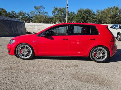 2017 Volkswagen Golf GTI 2.0T S 4-Door