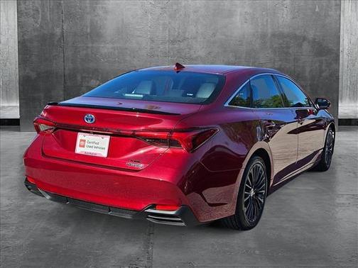 2021 Toyota Avalon Hybrid XSE