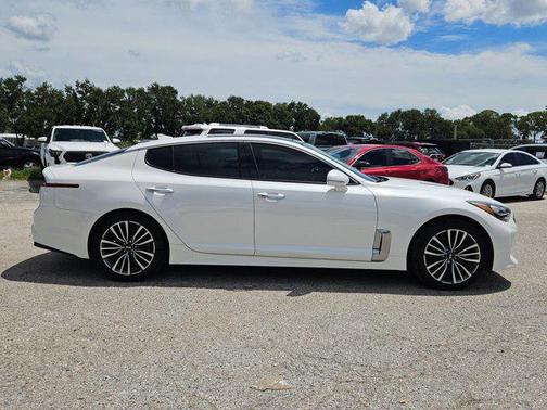 2019 Kia Stinger Base