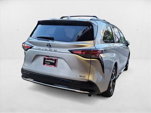 2025 Toyota Sienna Platinum 7 Passenger