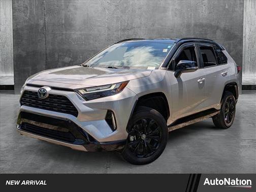 2023 Toyota RAV4 Hybrid SE