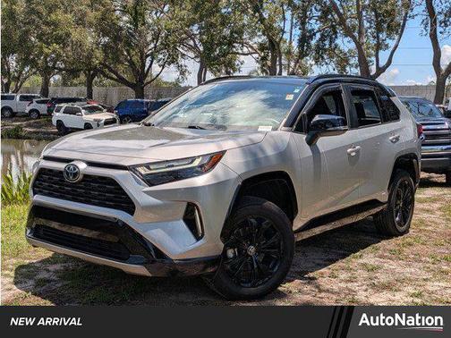 2023 Toyota RAV4 Hybrid SE