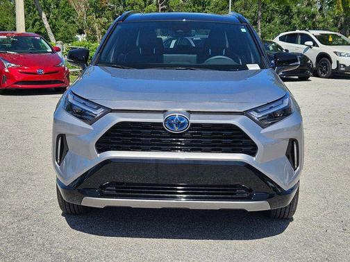 2023 Toyota RAV4 Hybrid SE