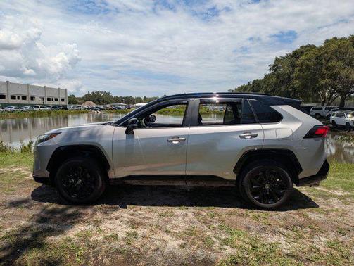 2023 Toyota RAV4 Hybrid SE
