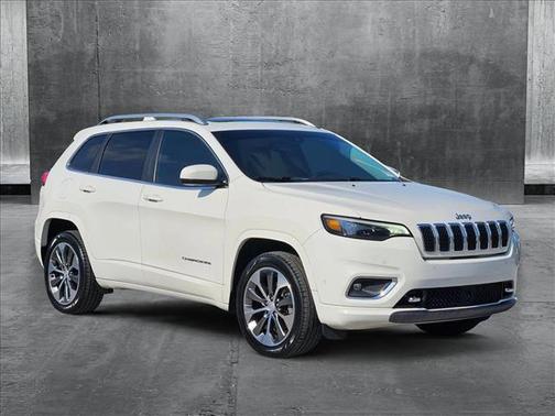 2019 Jeep Cherokee Overland