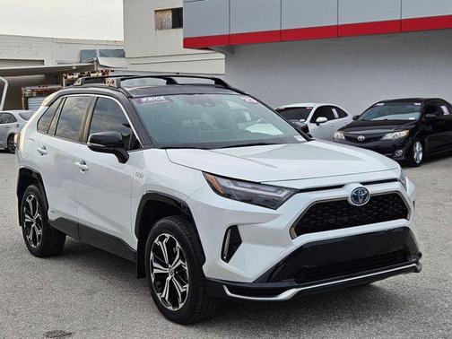 Wind Chill Pearl/Midnight Black Metallic 2023 Toyota RAV4 Prime XSE