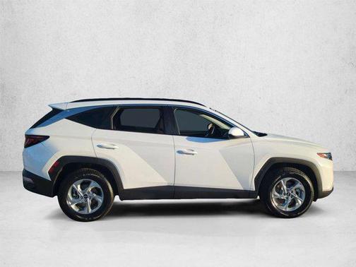 White Pearl 2024 Hyundai TUCSON SEL