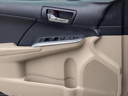 2013 Toyota Camry Hybrid LE