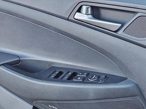 2018 Hyundai TUCSON SEL Plus