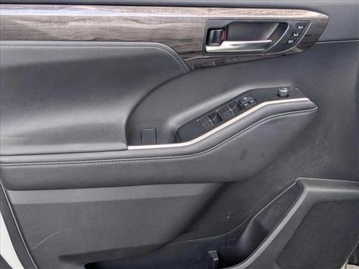 2021 Toyota Highlander Hybrid Limited