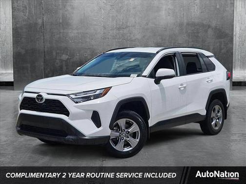 2024 Toyota RAV4 XLE