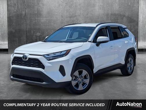 2024 Toyota RAV4 XLE
