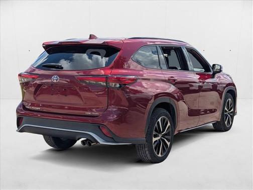 2022 Toyota Highlander XSE