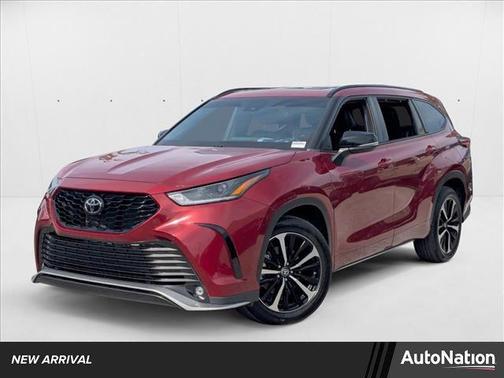 2022 Toyota Highlander XSE