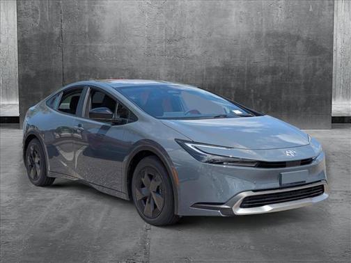 2025 Toyota Prius L