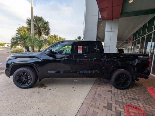 2025 Toyota Tundra Hybrid Platinum