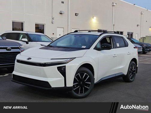 Wind Chill Pearl 2026 Toyota bZ XLE Plus
