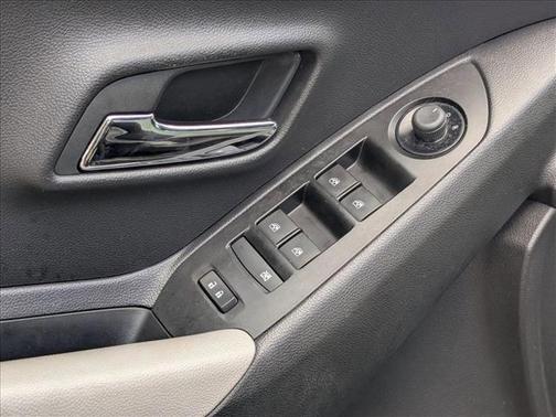 2022 Chevrolet Trax LS