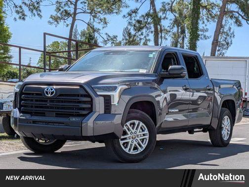 Magnetic Gray Metallic 2024 Toyota Tundra SR5