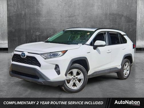 2020 Toyota RAV4 Hybrid XLE