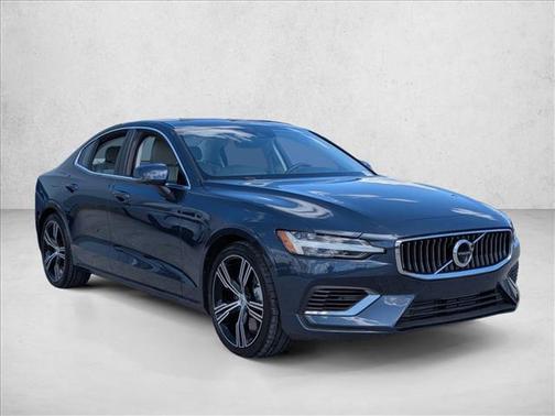 2022 Volvo S60 Recharge Plug-In Hybrid T8 Inscription