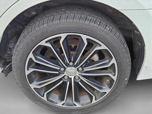 Super White 2015 Toyota Corolla S Plus
