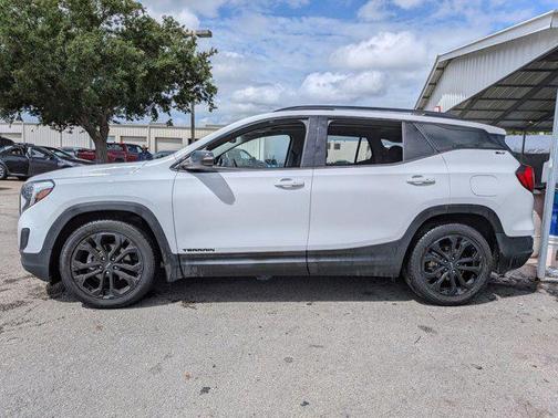 Summit White 2021 GMC Terrain SLT