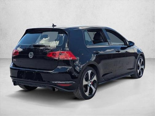 2016 Volkswagen Golf GTI 2.0T SE 4-Door