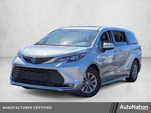 2024 Toyota Sienna XLE