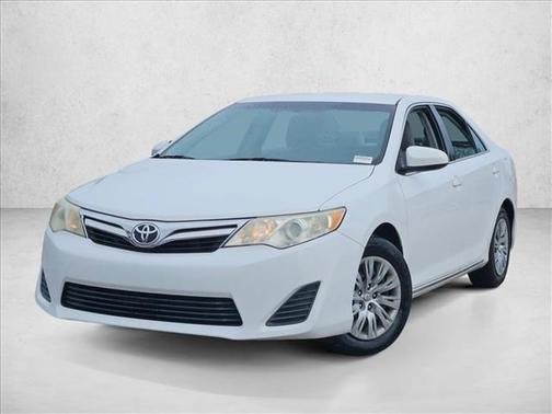 2014 Toyota Camry LE