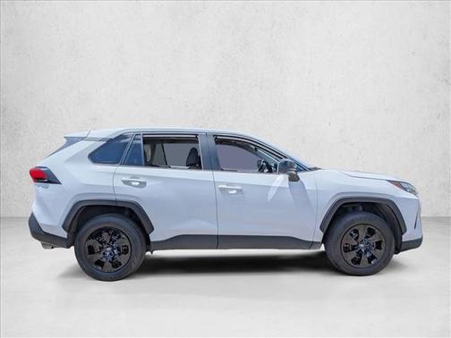 Ice Cap 2024 Toyota RAV4 LE