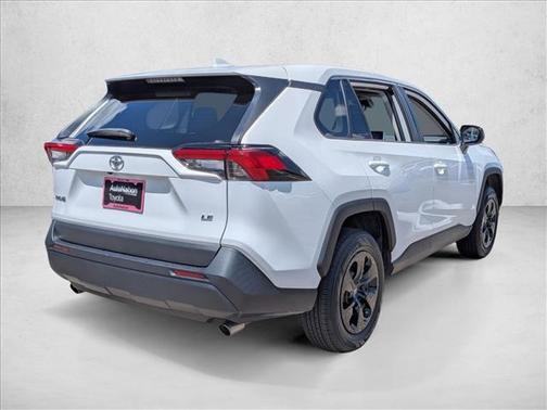 Ice Cap 2024 Toyota RAV4 LE