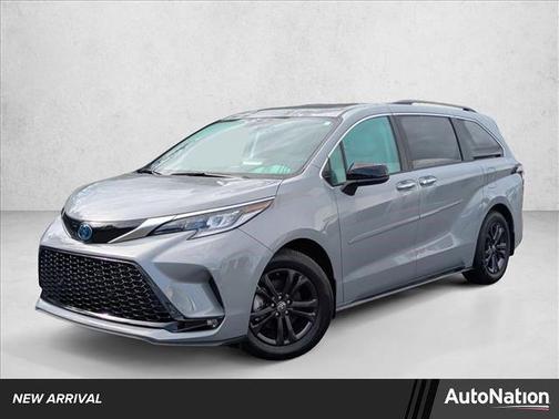 2024 Toyota Sienna XSE 7 Passenger