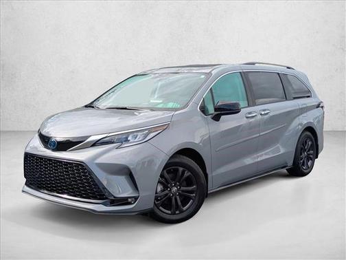 2024 Toyota Sienna XSE 7 Passenger