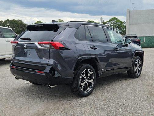 2025 Toyota RAV4 Hybrid SE