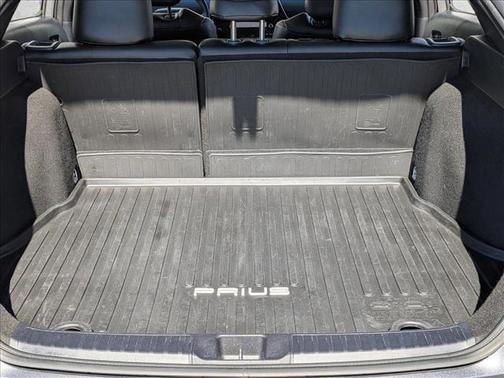 2022 Toyota Prius LE