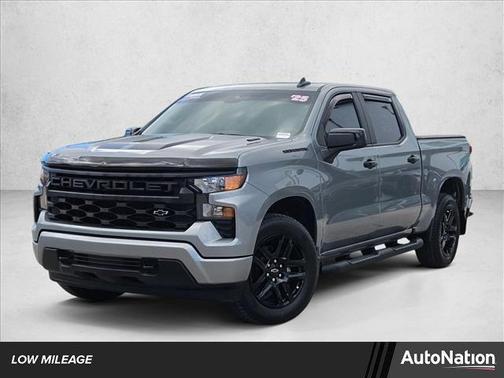 2025 Chevrolet Silverado 1500 Custom