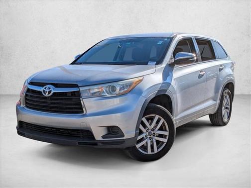 2016 Toyota Highlander LE