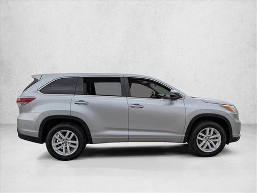 2016 Toyota Highlander LE