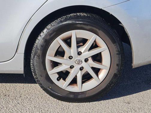 2014 Toyota Prius v Three