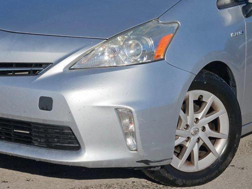 2014 Toyota Prius v Three