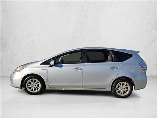 2014 Toyota Prius v Three