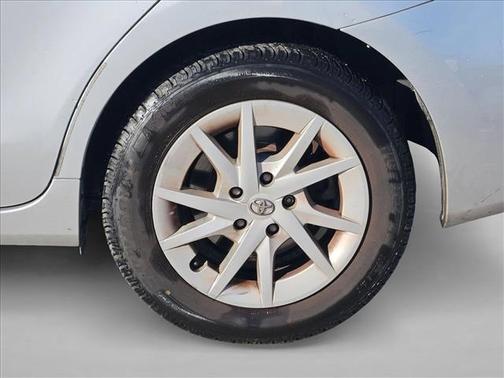 2014 Toyota Prius v Three